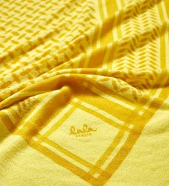 Lala Berlin Tørklæde - Triangle Trinity Classic M - Gul